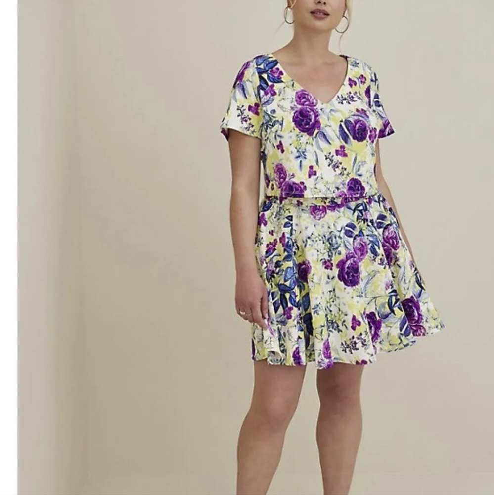 Torrid 2 piece shirt and skirt set Floral size 1x